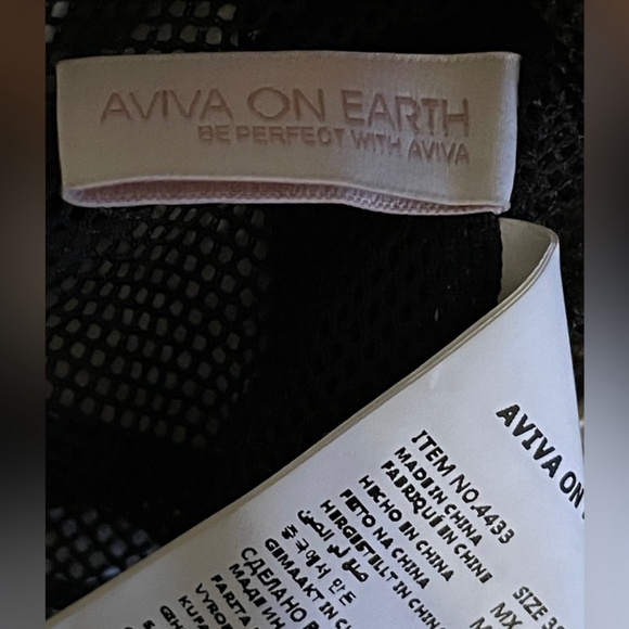 Aviva on earth rose gold rain jacket - Picture 4 of 4